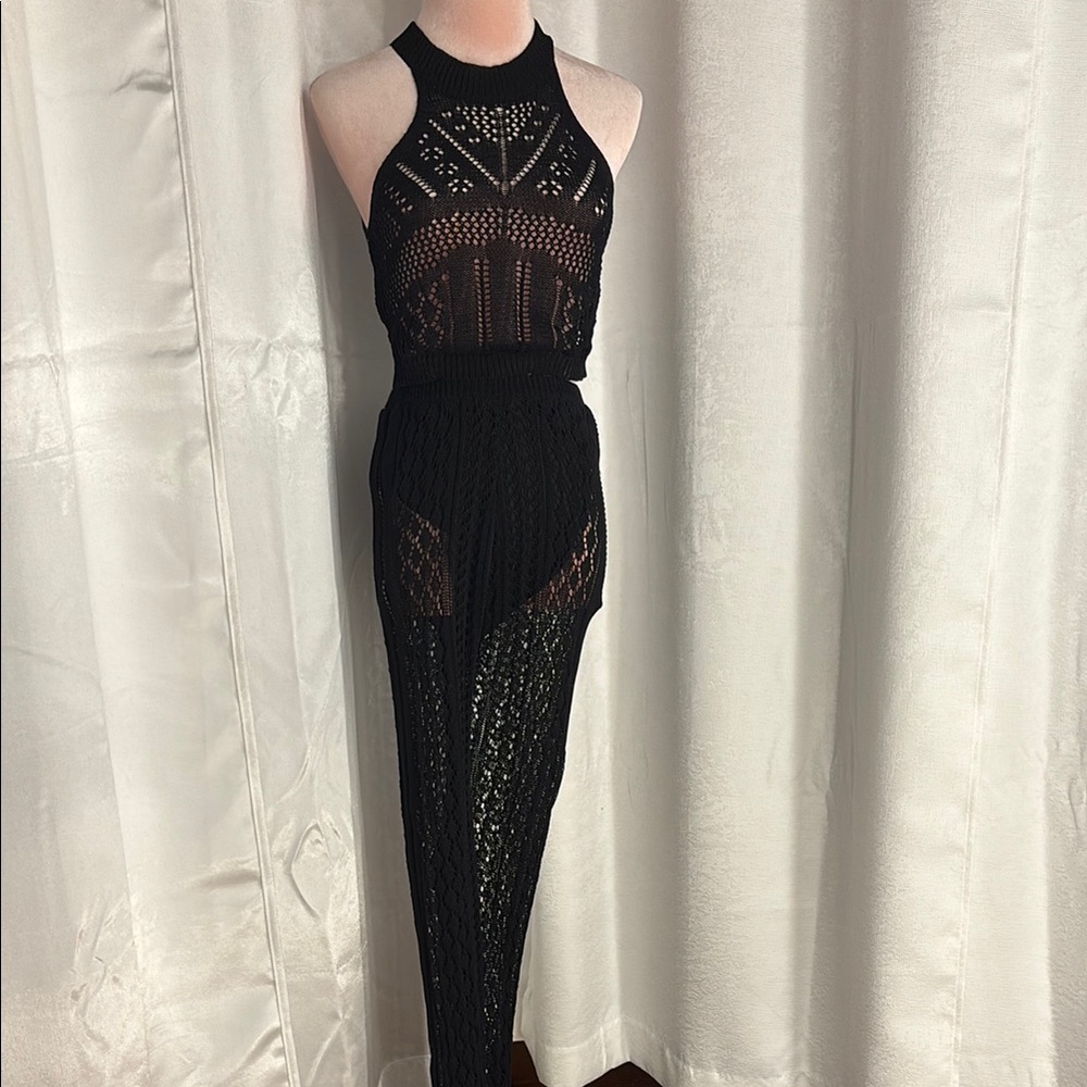 Elegant Black Lace Halter Dress